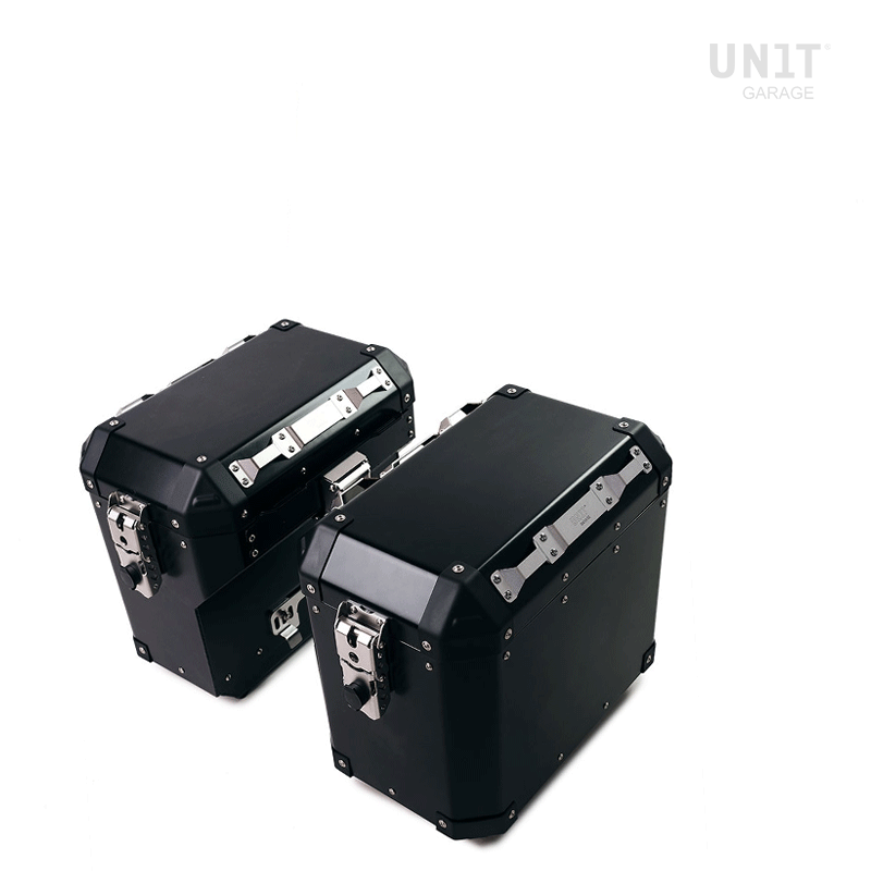 Triumph 1200XCおよびXEフレームを備えたAtlas47L + 41Lアルミニウムバッグのペア