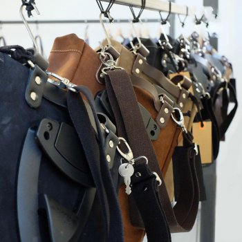 キャンバスバッグ