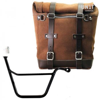 スプリットレザーのサイドバッグ+トライアンフT100ボンネビルDXフレーム (2001-2016)