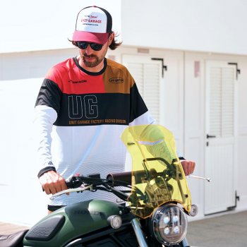 ヴィンテージ Unitgarage トラッカー ハット ホワイト/レッド