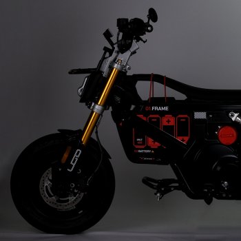 BMW CE02 フォーク カートリッジ (+ 12mm、ハイ バージョン)