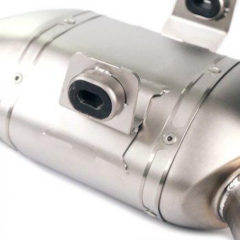 アクラポビッチ チタン エキゾースト ヘッダー BMW R1300GS および ADV