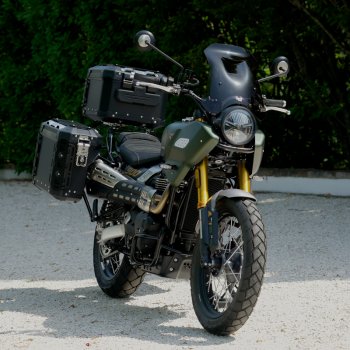 アトラス アルミバッグ ペア 39L+32L + アトラス製アルミ製パニアフレーム　トライアンフ ストリートスクランブラー900（2026年以降モデル対応）