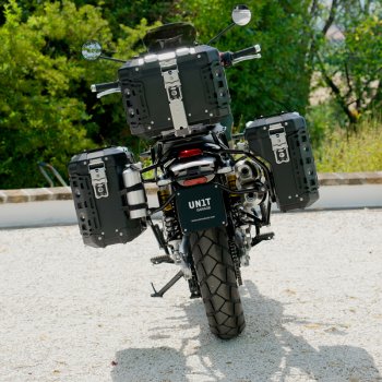アトラス アルミパニエセット 48L+41L + アトラス製アルミ製パニアフレーム　トライアンフ ストリートスクランブラー900（2026年以降モデル対応）