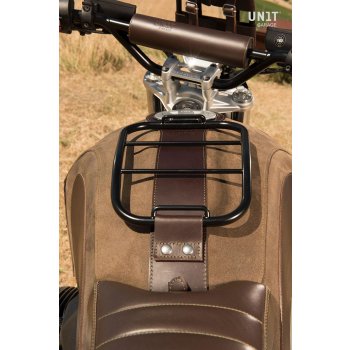 レザースプリットのタンクカバー