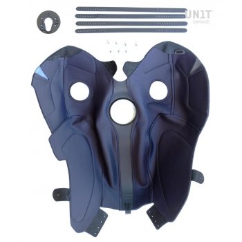 レザースプリットのタンクカバー