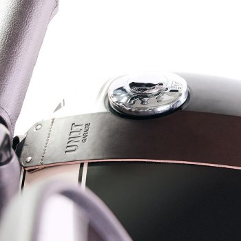 トライアンフ ストリートスクランブラー900用タンクパッド（2026年以降モデル対応）