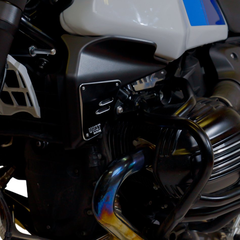 BMW R12 G/S ラジエーターサイドパネル