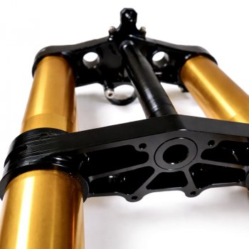 Ténéré700RXF48フォーク（プレート付き）