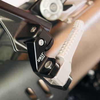 BMW R12 G/S パッセンジャー用ローダウン フットレスト コンフォート キット