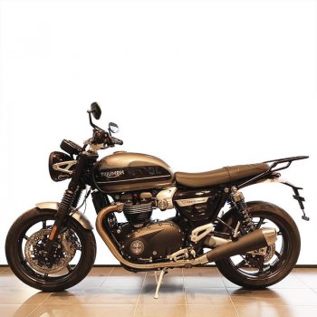 助手席の後部荷物ラック