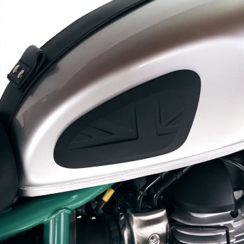 ゴム製ニープロテクター Triumph