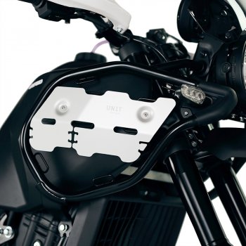 サイドガード シルバー アルミニウム ヒマラヤン 450 (2024年以降)