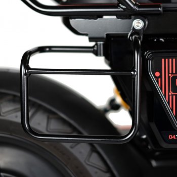 BMWCE02右フレーム